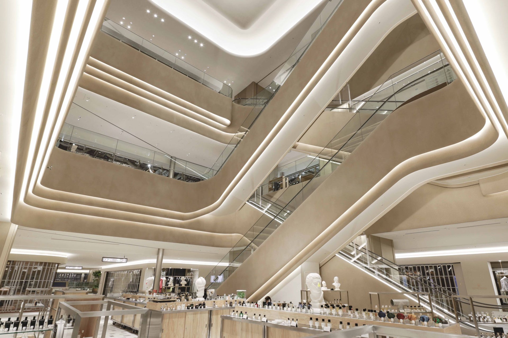 Azabudai Hills Tower Plaza Commercial Area